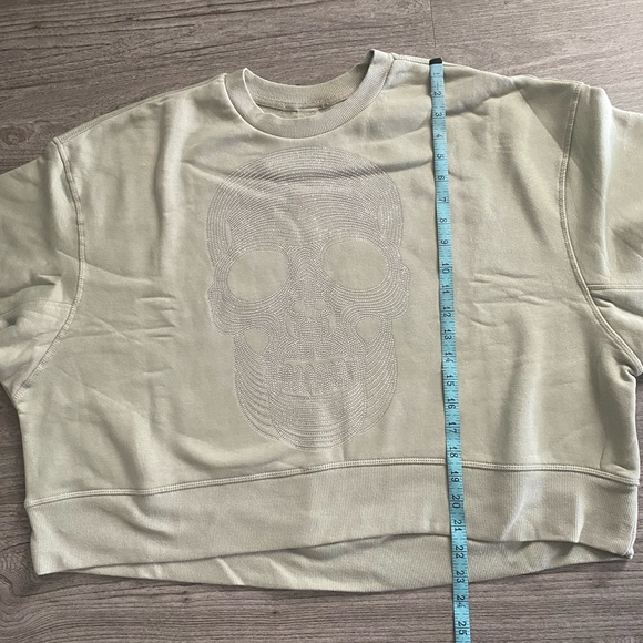 Bling Crystal Skull Sweatwhirt NWT - Picture 7 of 9